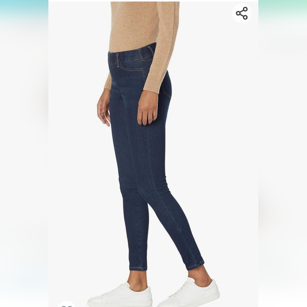 Amazon Essentials Women's Skinny Stretch Knit Jegging - Picture 4 of 12